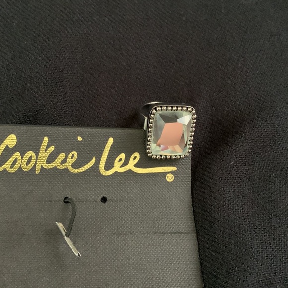 Cookie Lee genuine Crystal Ring - Picture 2 of 5